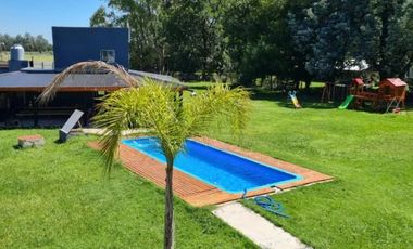 Casa en venta - 4 Dormitorios 2 Baños - 3.300Mts2 - Alejandro Korn, San VicenteA