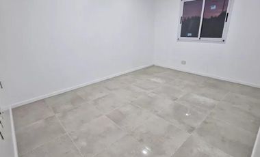 Casa en venta - 4 Dormitorios 2 Baños - 3.300Mts2 - Alejandro Korn, San VicenteA