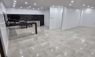 Casa en venta - 4 Dormitorios 2 Baños - 3.300Mts2 - Alejandro Korn, San VicenteA