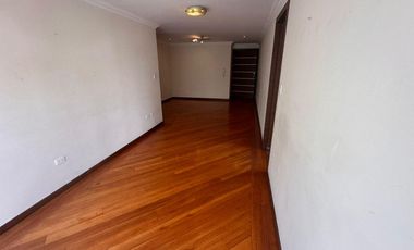 Vendo Departamento en la Urbanización el Condado Amplio y Moderno