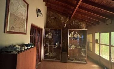 Casa 5 ambientes con cocheras en venta - ALQUILADA - Berazategui