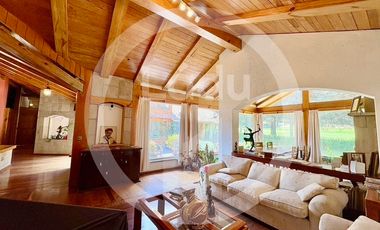 Venta - Casa en Club de Golf LOS ENCINOS