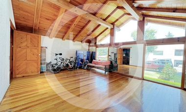 Venta - Casa en Club de Golf LOS ENCINOS