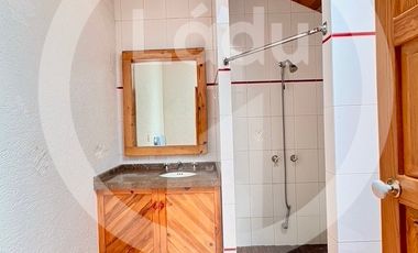 Venta - Casa en Club de Golf LOS ENCINOS