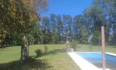 Casa en venta - 3 Dormitorios 4 Baños - Cochera - 5.500Mts2 - Alejandro Korn