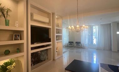 EXCELENTE CASA A LA VENTA, LISTA PARA MUDARSE SE ACEPTAN PERMUTAS POR CASAS EN ZONA NORTE