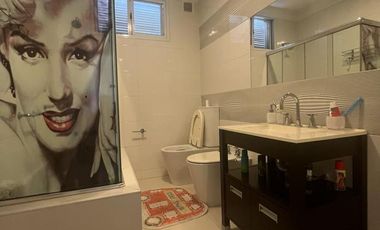 EXCELENTE CASA A LA VENTA, LISTA PARA MUDARSE SE ACEPTAN PERMUTAS POR CASAS EN ZONA NORTE