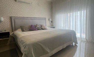 EXCELENTE CASA A LA VENTA, LISTA PARA MUDARSE SE ACEPTAN PERMUTAS POR CASAS EN ZONA NORTE