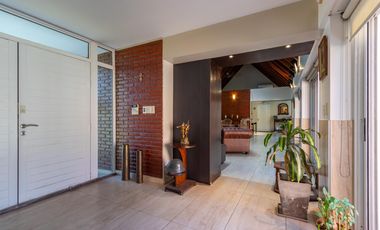 VENTA CASA 4 DORMITORIOS PILETA QUINCHO EN FISHERTON