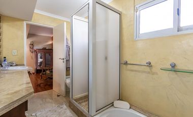 VENTA CASA 4 DORMITORIOS PILETA QUINCHO EN FISHERTON