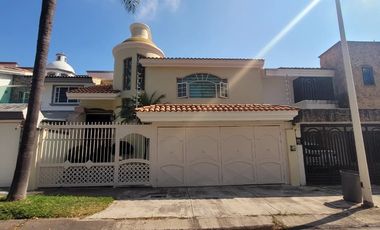 Casa en Renta en Bugambilias - Paseo de las Camelias 171