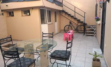 Casa 3 ambientes en venta en Bernal Oeste