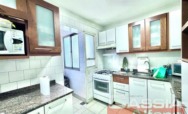 DEPARTAMENTO 3 AMBIENTES AL FRENTE SUPER AMPLIO 2 BAÑOS Y BALCON CORRIDO