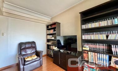 DEPARTAMENTO 3 AMBIENTES AL FRENTE SUPER AMPLIO 2 BAÑOS Y BALCON CORRIDO