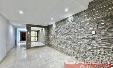 DEPARTAMENTO 3 AMBIENTES AL FRENTE SUPER AMPLIO 2 BAÑOS Y BALCON CORRIDO