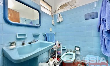 CASA 4 AMBIENTES EN BARRIO RESIDENCIAL CON JARDÍN Y PATIO,  LOTE 158M2, 8 X 19