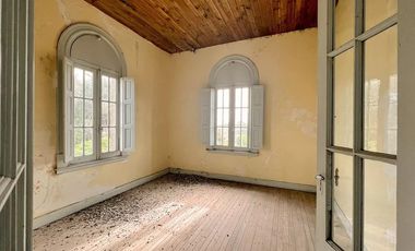 Casa en venta - 8 Dormitorios 4 Baños - 2.920Mts2 - Quequén, Necochea