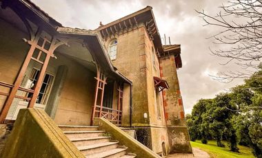 Casa en venta - 8 Dormitorios 4 Baños - 2.920Mts2 - Quequén, Necochea