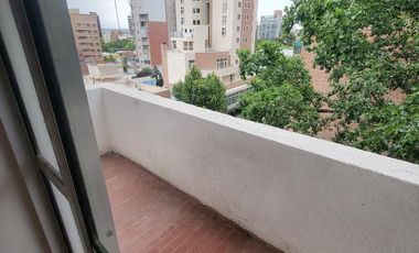 ALQUILER departamento 3 dormitorios, en centro de Neuquén Capital