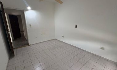 Casa Venta 3 Ambientes c/ departamento Merlo
