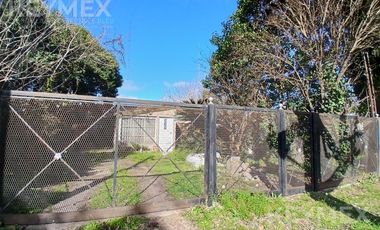 VENTA DE TERRENO CON CASA A DEMOLER O RECICLAR AL 100%