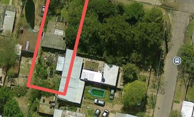VENTA DE TERRENO CON CASA A DEMOLER O RECICLAR AL 100%