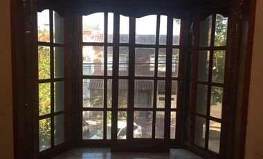Casa en venta - 5 Dormitorios 3 Baños - Cochera - Local - 400Mts2 - Zárate