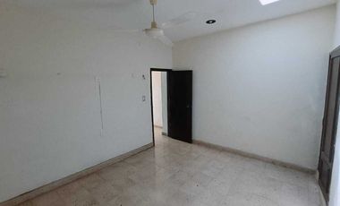 CASA EN VENTA MERIDA, CENTRO, 1 PLANTA PARA REMODELAR, ENTREGA INMEDIATA.
