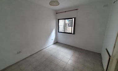 PH en venta - 1 Dormitorio 1 Baño - Tolosa