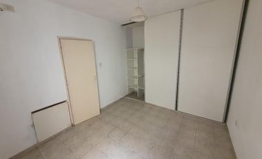 PH en venta - 1 Dormitorio 1 Baño - Tolosa