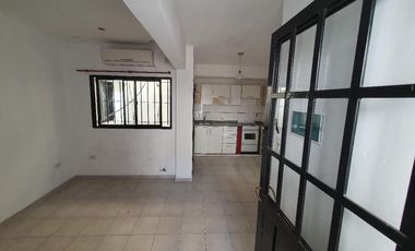 PH en venta - 1 Dormitorio 1 Baño - Tolosa