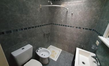 PH en venta - 1 Dormitorio 1 Baño - Tolosa
