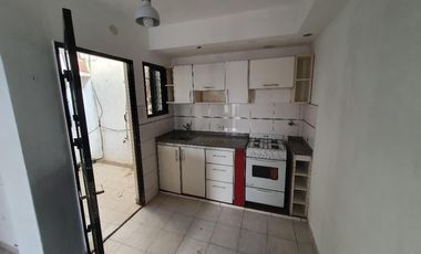 PH en venta - 1 Dormitorio 1 Baño - Tolosa