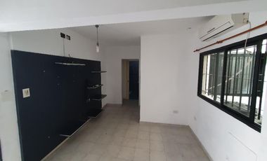 PH en venta - 1 Dormitorio 1 Baño - Tolosa