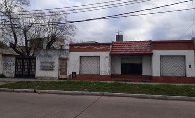 Casa 3 ambientes en venta en Quilmes