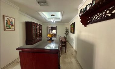 Apartamento de 3 habitaciones en Venta. Barrio RIOMAR