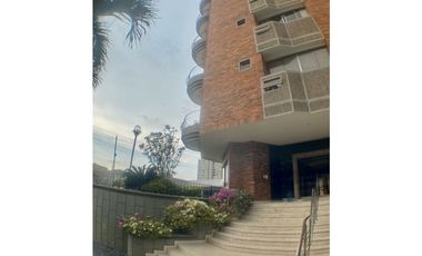 Apartamento de 3 habitaciones en Venta. Barrio RIOMAR