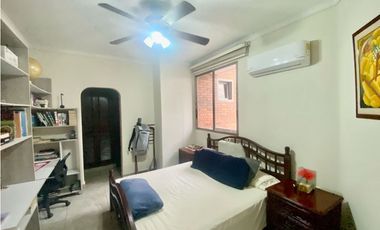 Apartamento de 3 habitaciones en Venta. Barrio RIOMAR