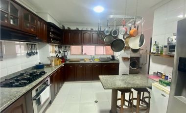 Apartamento de 3 habitaciones en Venta. Barrio RIOMAR