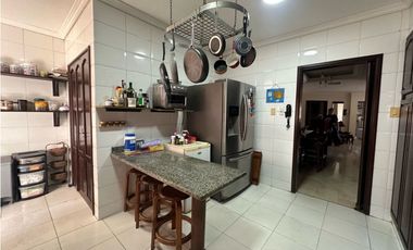 Apartamento de 3 habitaciones en Venta. Barrio RIOMAR