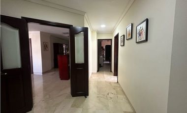 Apartamento de 3 habitaciones en Venta. Barrio RIOMAR