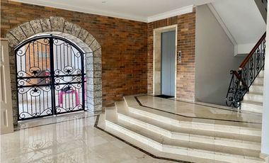 Apartamento de 3 habitaciones en Venta. Barrio RIOMAR