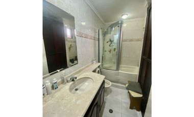 Apartamento de 3 habitaciones en Venta. Barrio RIOMAR