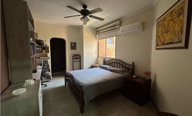 Apartamento de 3 habitaciones en Venta. Barrio RIOMAR