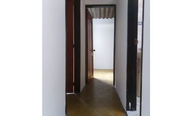 SE RENTA CASA DUPLEX EN EL BARRIO PADRE VALENCIA