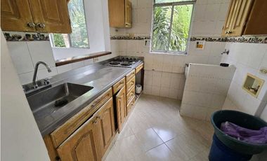 Vendo en Santa Lucia cerca a estacion Metro