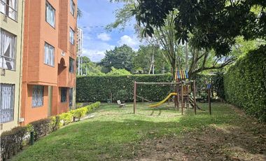 Vendo en Santa Lucia cerca a estacion Metro