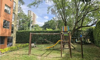 Vendo en Santa Lucia cerca a estacion Metro