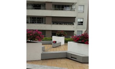 Alquiler de apartamento amoblado norte de Cali la flora