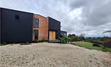 Se Arrienda Casa Finca Sector Llano Grande, Rionegro